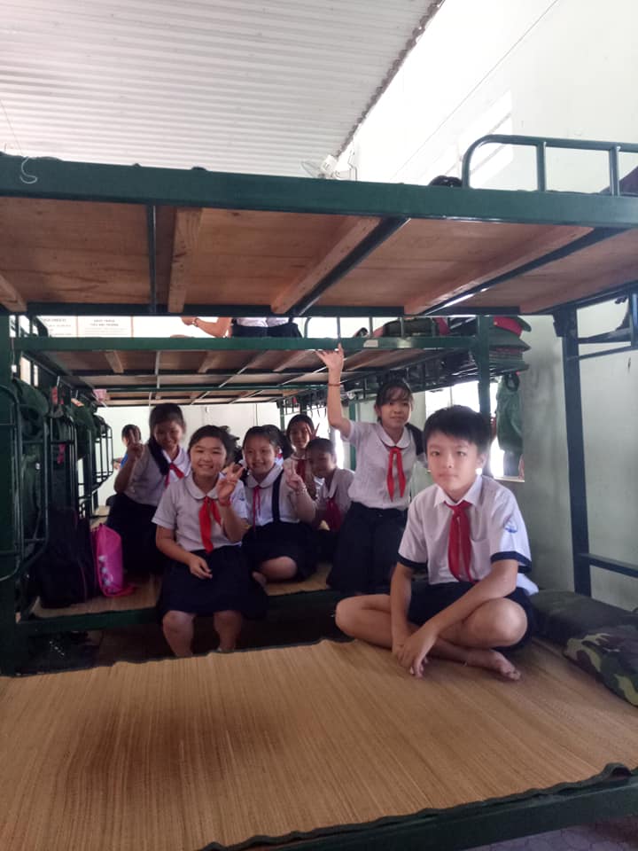 Ngủ trưa trong quân đội